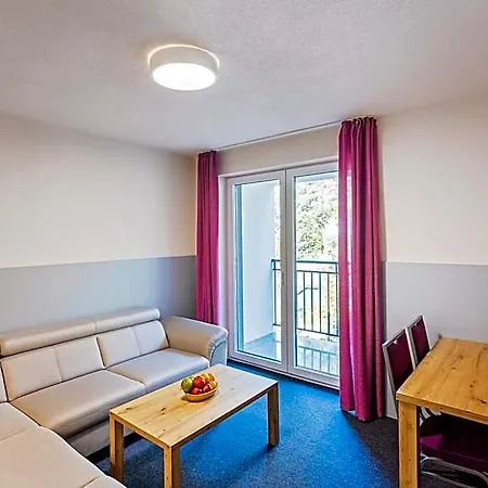Oblacka Przystan Hotel *